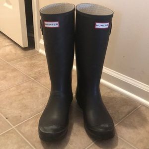 Matte black HUNTER boots!!